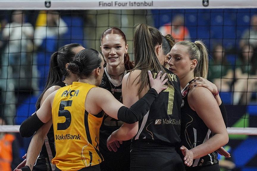 İşte VakıfBank'ı yıkan güzel: Ekaterina Antropova 2